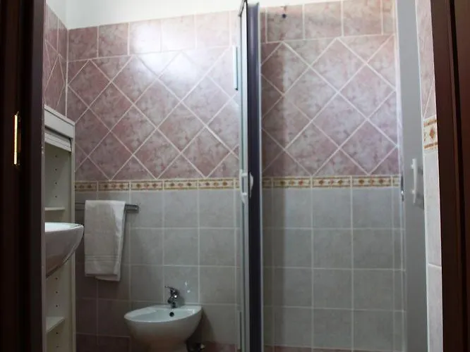Cau - Viale Europa Apartman *